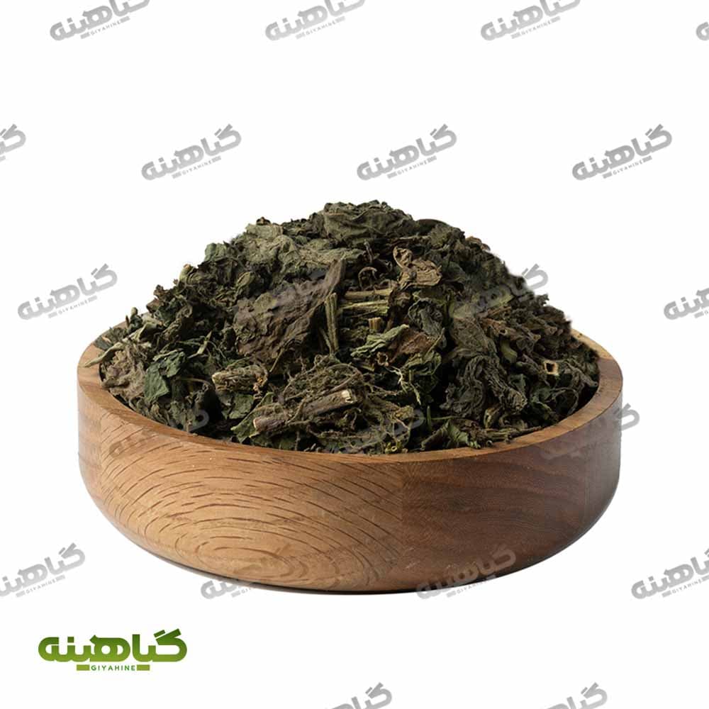 برگ گزنه